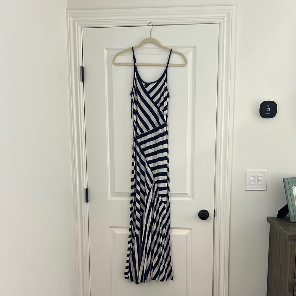 Thursday Friday White and Blue Sleeveless Maxi Sundress
